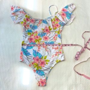 NWOT Swimsuit size M